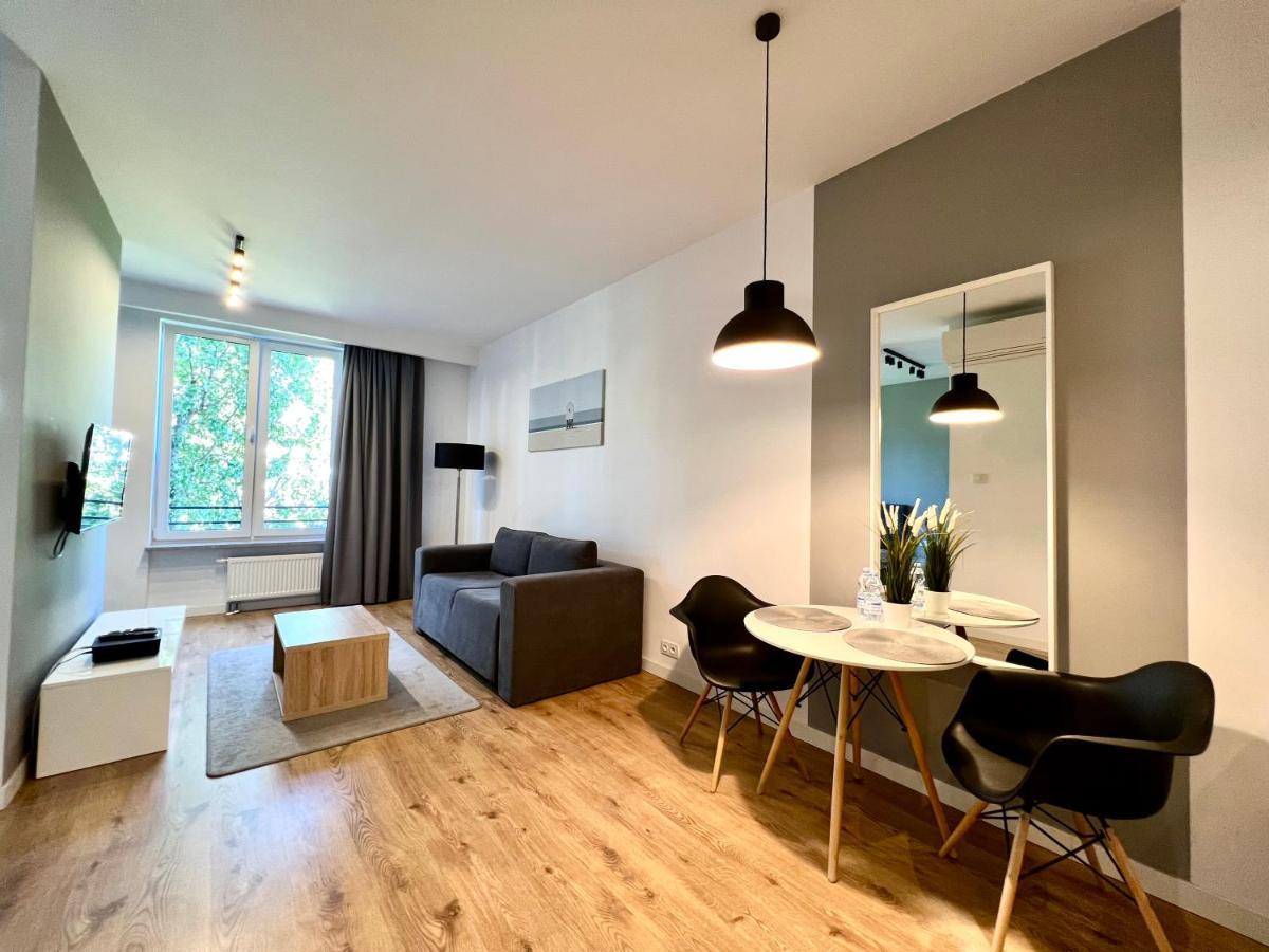 K22 Large Apart Slawinska 509 Warschau Exterior foto