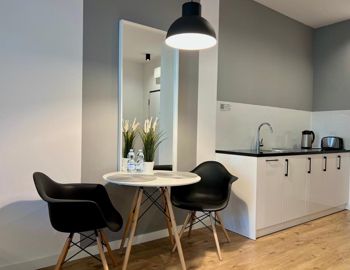K22 Large Apart Slawinska 509 Warschau Exterior foto